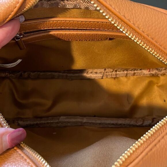 AH•DORNED‎ Crossbody Bag w/strap. Vegan leather. Camel colored - Picture 8 of 12